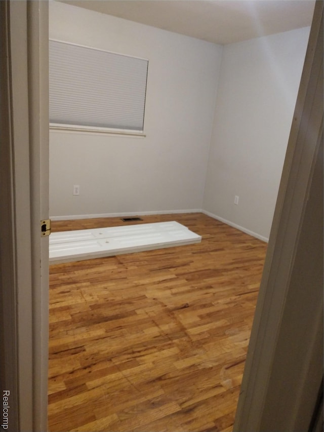 30469 Winthrop Dr, Madison Heights, MI 48071 - photo 15
