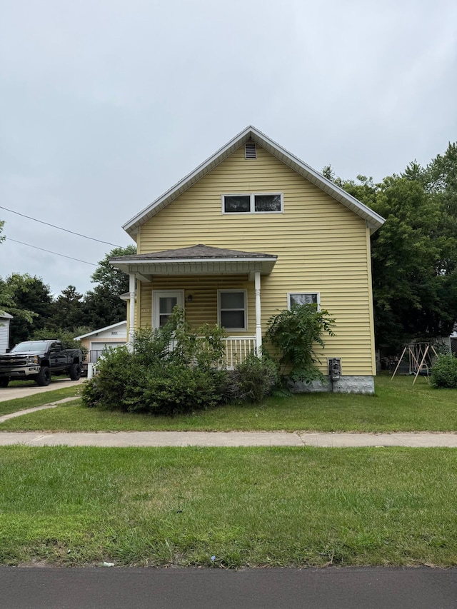 704 Engelman St, Manistee, MI 49660 - photo 4