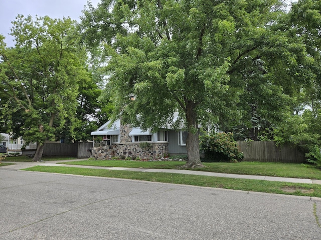 23060 Hoover Ave, Hazel Park, MI 48030 - photo 2
