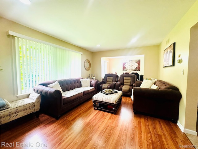 36446 Waltham Dr, Sterling Heights, MI 48310 - photo 3