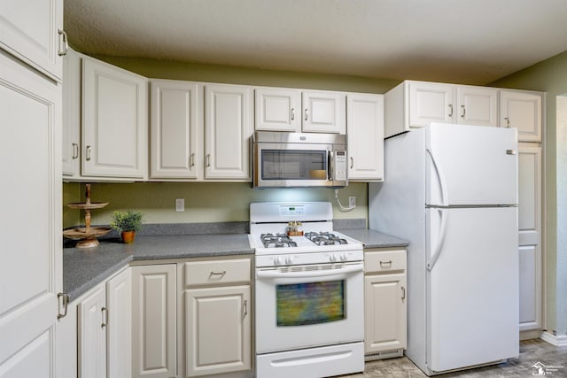 10059 Summerfield Rd, Temperance, MI 48182 - photo 9