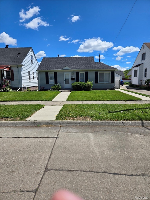 6589 Ziegler St, Taylor, MI 48180 - photo 1