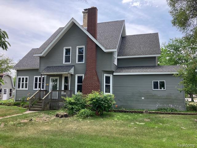 132 Whitelam St, Bad Axe, MI 48413 - photo 1