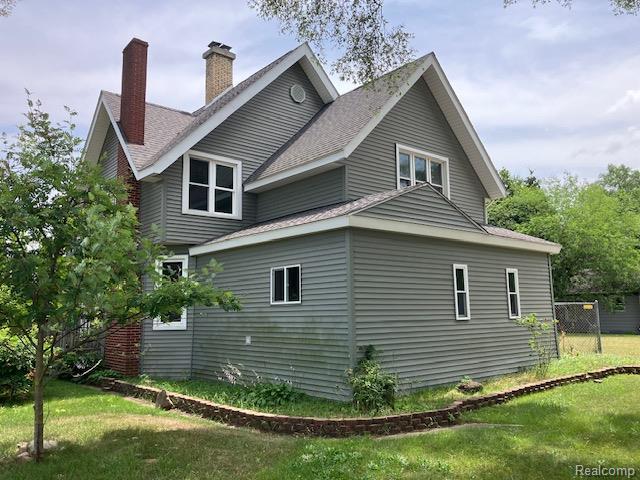 132 Whitelam St, Bad Axe, MI 48413 - photo 3
