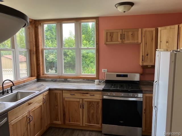 132 Whitelam St, Bad Axe, MI 48413 - photo 9
