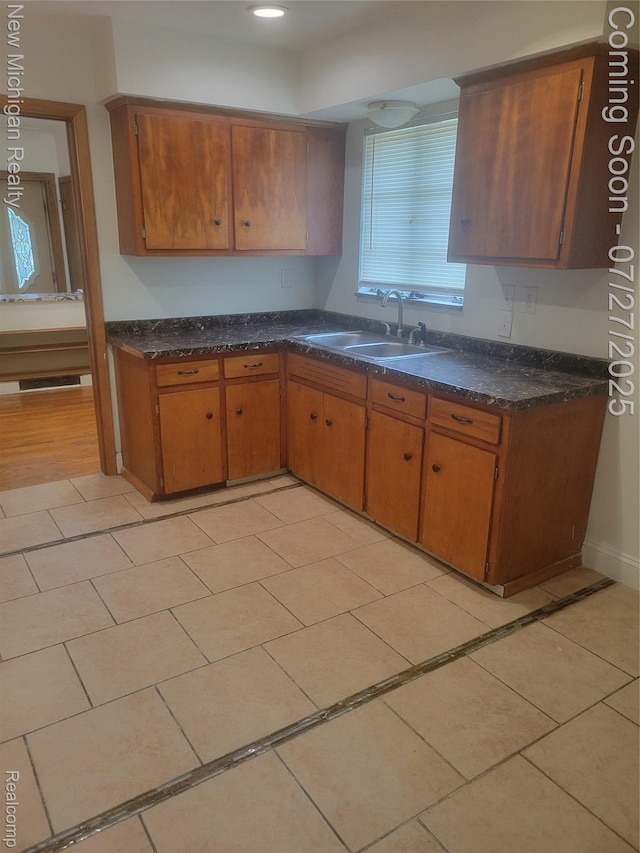 21550 Duns Scotus St, Southfield, MI 48075 - photo 9