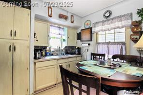 21625 Trombly St, Saint Clair Shores, MI 48080 - photo 3