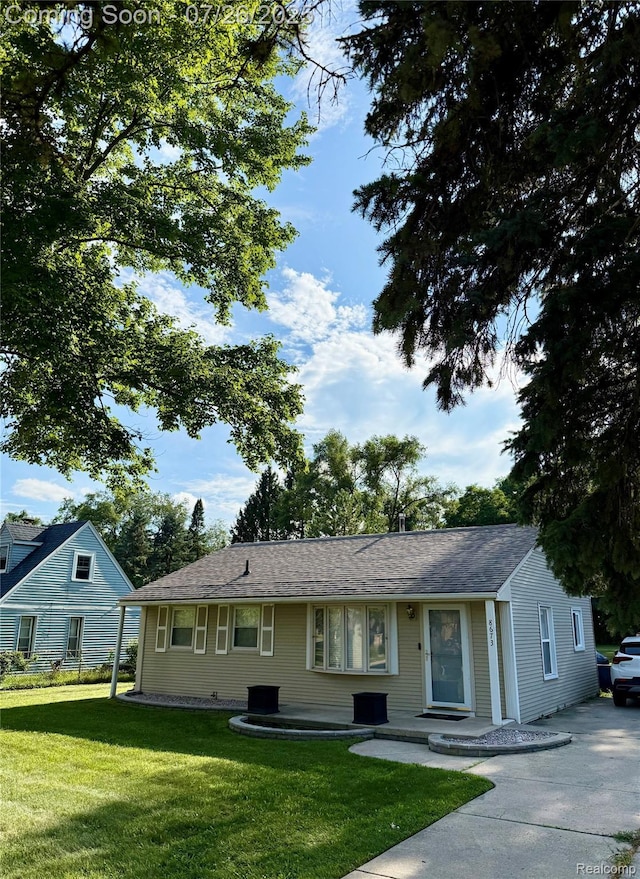 8673 N Hix Rd, Westland, MI 48185 - photo 3
