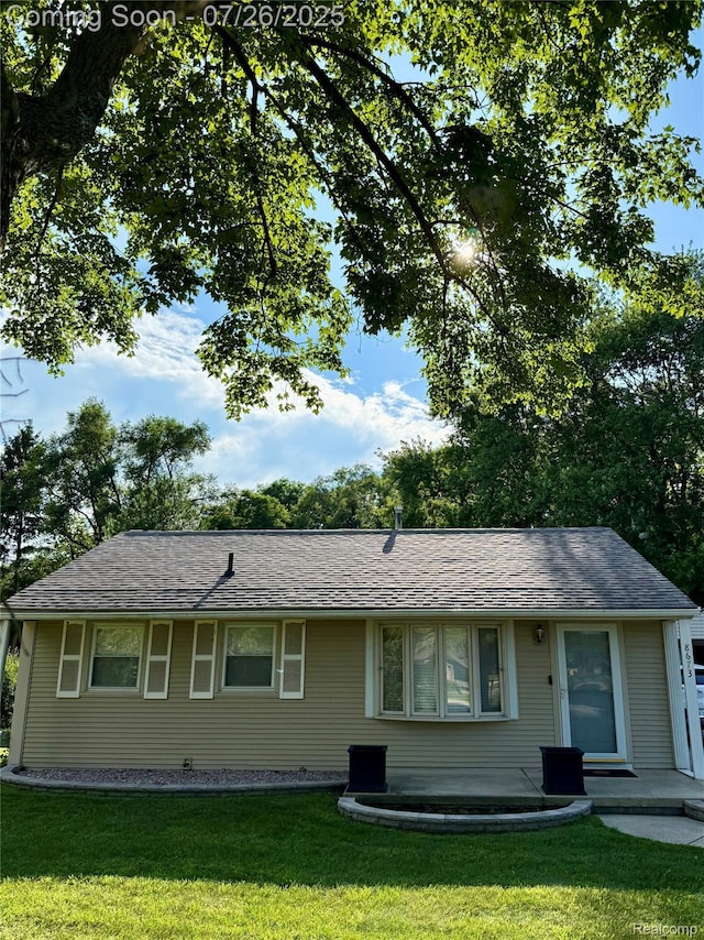 8673 N Hix Rd, Westland, MI 48185 - photo 2