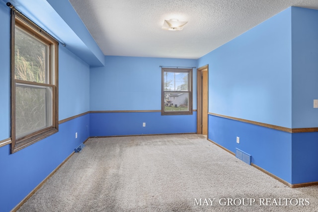 4452 Trail View Dr NE, Grand Rapids, MI 49525 - photo 22