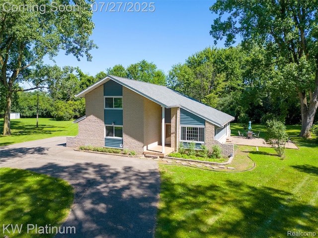 29300 Murray Crescent Dr, Southfield, MI 48076 - photo 1