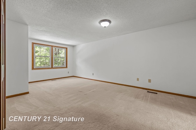 6105 Oak Meadows Ct, Midland, MI 48640 - photo 24