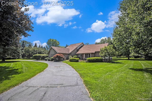 8477 Ranch Estates Rd, Clarkston, MI 48348 - photo 2