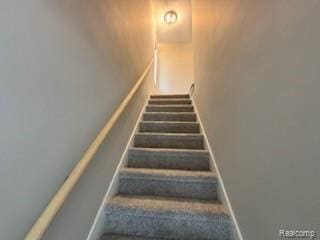 15460 Auburn St, Detroit, MI 48223 - photo 16