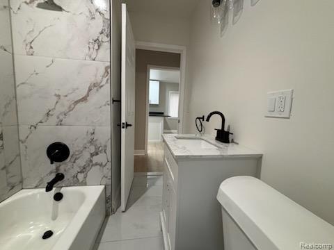 15460 Auburn St, Detroit, MI 48223 - photo 12