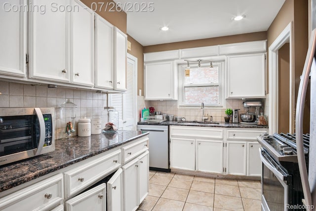 1422 Hollywood Ave, Grosse Pointe Woods, MI 48236 - photo 24