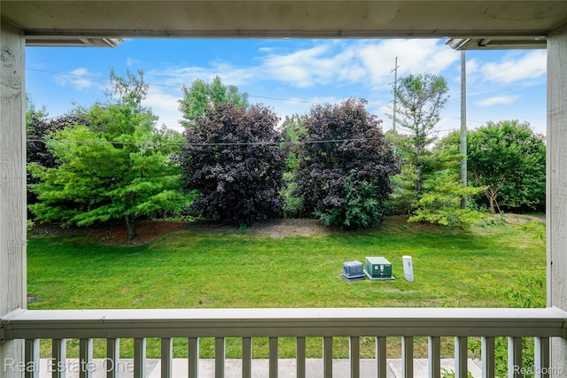 21595 Majestic Dr, Trenton, MI 48183 - photo 18