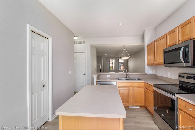 1417 Raliegh Pl, Troy, MI 48084 - photo 6