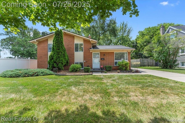 31817 Lafler Dr, Rockwood, MI 48173 - photo 1