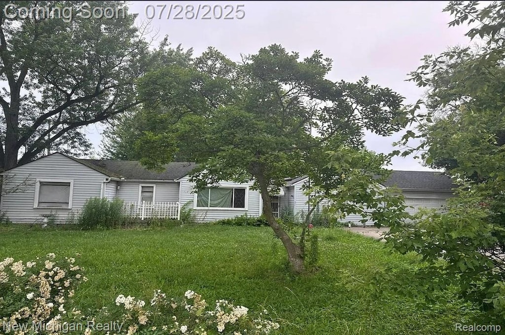 8210 Westpoint St, Taylor, MI 48180 - photo 1