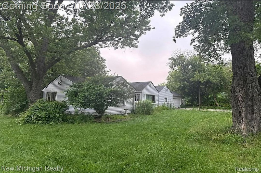 8210 Westpoint St, Taylor, MI 48180 - photo 2