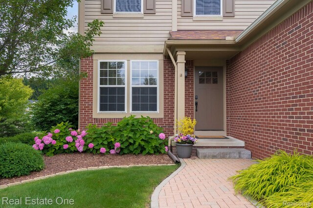 851 Deer Run Lake Rd, Holly, MI 48442 - photo 4
