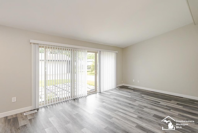 1693 Woodbridge Ct, Canton, MI 48188 - photo 4