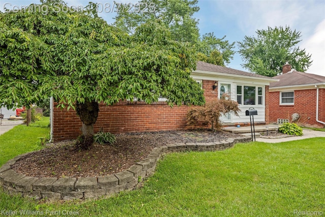 29401 Tamarack Dr, Flat Rock, MI 48134 - photo 2