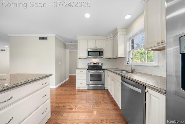 560 Billingsgate Ct, Bloomfield Hills, MI 48301 - photo 9
