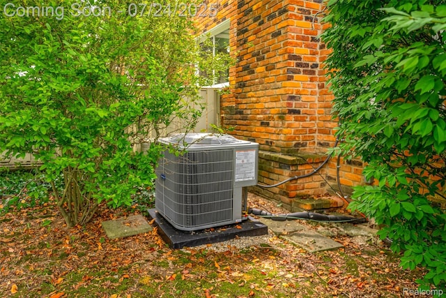 560 Billingsgate Ct, Bloomfield Hills, MI 48301 - photo 31