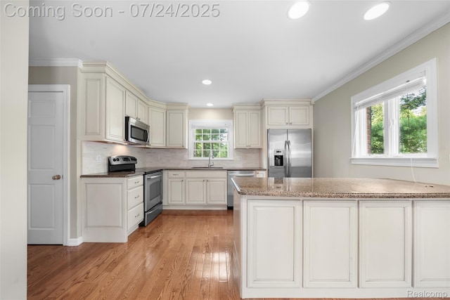 560 Billingsgate Ct, Bloomfield Hills, MI 48301 - photo 8