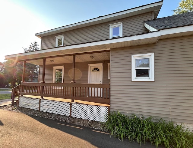 317 S Clark St, Chesaning, MI 48616 - photo 2