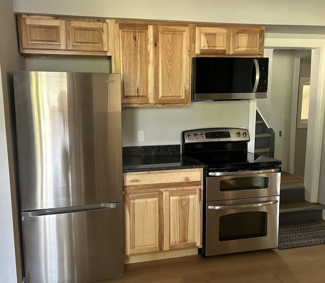 317 S Clark St, Chesaning, MI 48616 - photo 6
