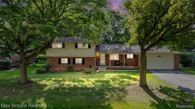 28839 Bannockburn St, Farmington, MI 48334 - photo 1