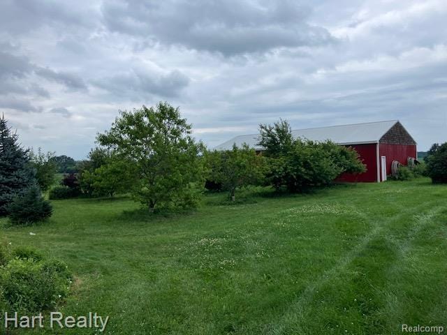 6146 N Branch Rd, North Branch, MI 48461 - photo 9