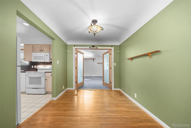 545 Woodbridge Cir, Waterford, MI 48327 - photo 9
