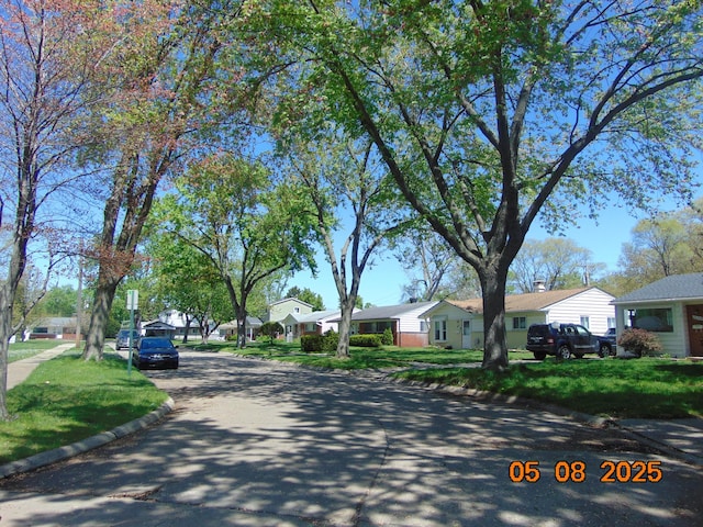 26084 Tawas St, Madison Heights, MI 48071 - photo 9