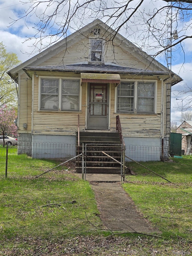1315 Mitchell St, Jackson, MI 49203 - photo 1