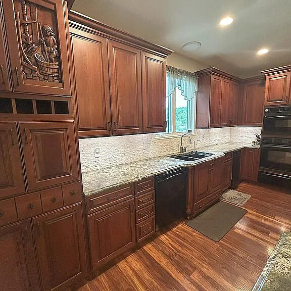 11904 Moose Ridge Dr, South Lyon, MI 48178 - photo 7
