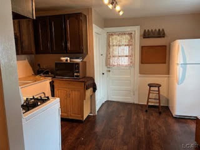 1023 E Church St, Adrian, MI 49221 - photo 13