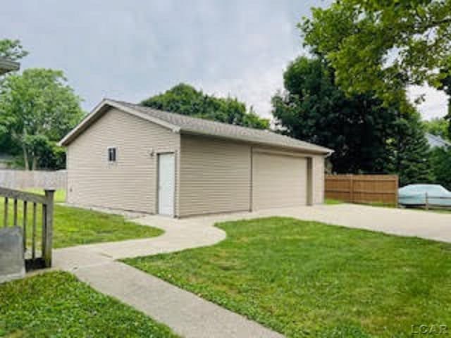 1023 E Church St, Adrian, MI 49221 - photo 2