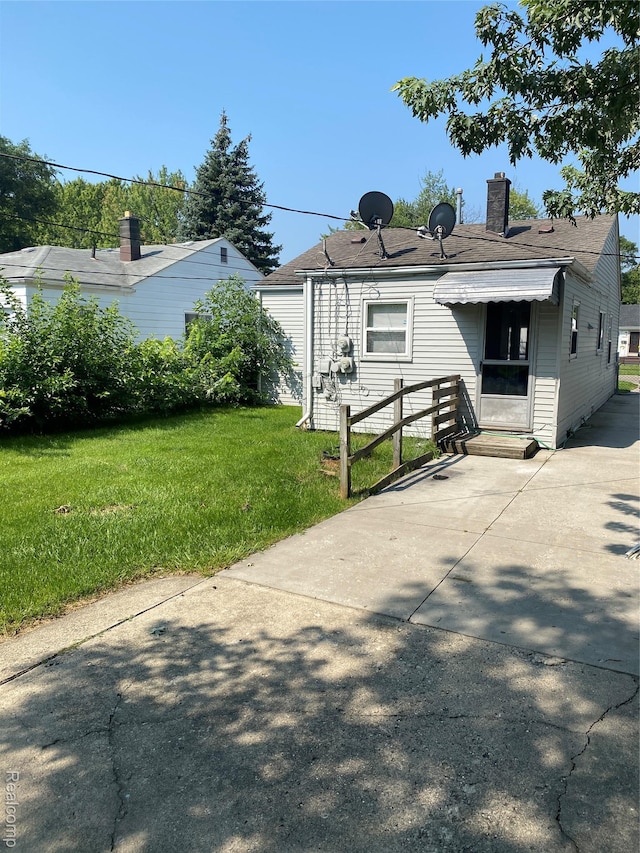 20818 Atlantic Ave, Warren, MI 48091 - photo 1