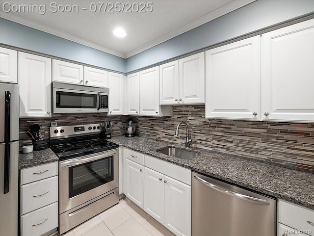 36080 Ann Arbor Trl, Livonia, MI 48150 - photo 10