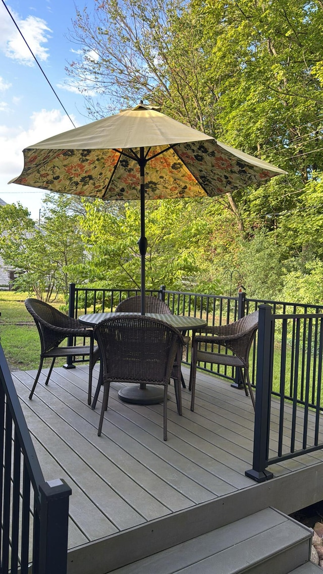 101 Lumbard St, Hillsdale, MI 49242 - photo 21