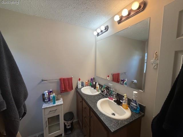 17115 Scarborough Dr, Macomb, MI 48044 - photo 14