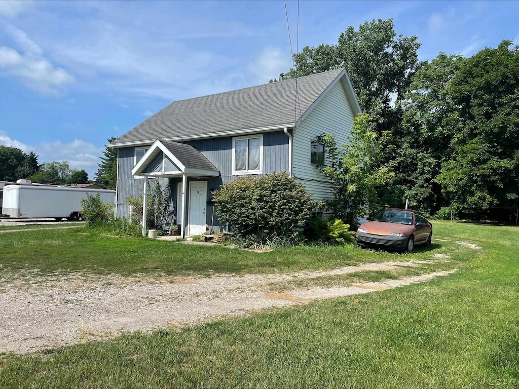 309 S Evans St, Tecumseh, MI 49286 - photo 2
