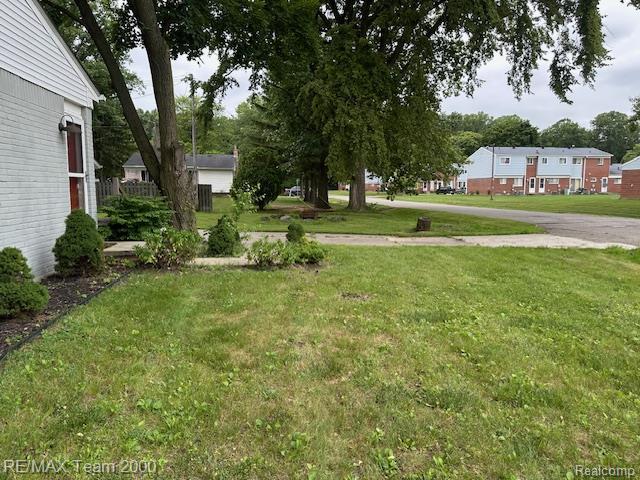 8768 Whitehorn St, Romulus, MI 48174 - photo 6