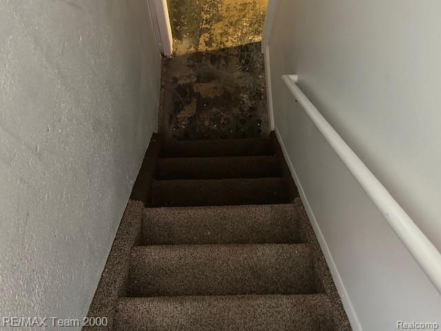 8768 Whitehorn St, Romulus, MI 48174 - photo 25