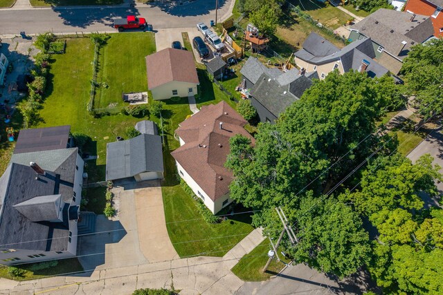 422 E Pine St, Cadillac, MI 49601 - photo 26