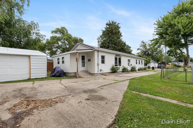 539 Price St, Ionia, MI 48846 - photo 5